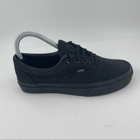 NEW! Vans Classic Black Canvas “Off The Wall” Athletic Shoes Sneakers - Size 7 - Picture 2 of 12
